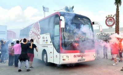 Στο Ρέντη για το μήνυμα πρόκρισης ο κόσμος!