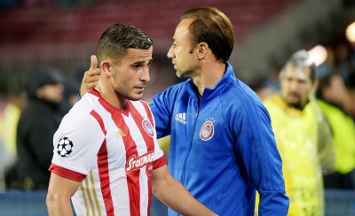 Τετ α τετ Κόντη-παικτών