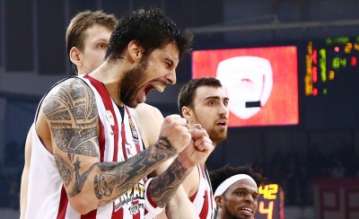 Βουντού βουντού και κόκκινη μαγεία!