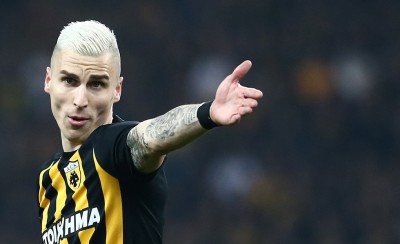 Αγκωνιά και κάρτα ο Βράνιες στην Ευρώπη, εδώ κεφαλοκλείδωμα και τίποτα… (video)