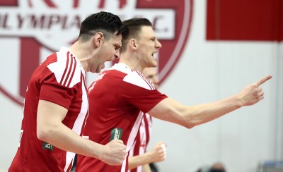 Του έχει κόψει... ταρίφα ο Θρύλος!