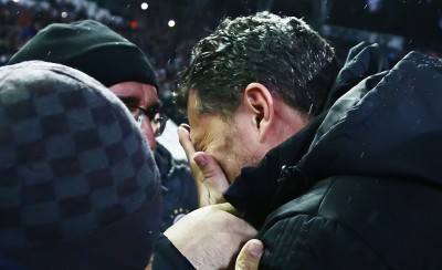 Τους έκανε εντύπωση το κολάρο, ενώ πάσχει από αυχεναλγία!