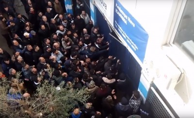 Το ντου των οπαδών του ΠΑΟΚ! (videos)