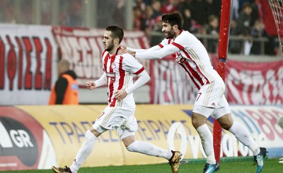 Με 21 παίκτες στην αποστολή