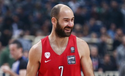 Είσαι τεράστιος αρχηγέ!