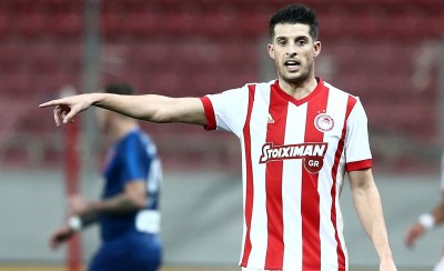 Θα πρέπει να βγει μπροστά...