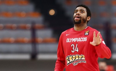 Εκτός 12άδας ο Τόμπσον