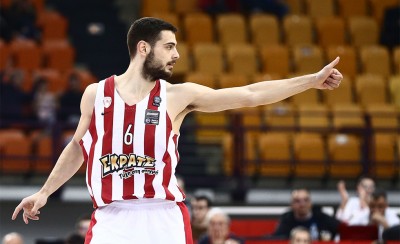 Βγάζει την... υποχρέωση