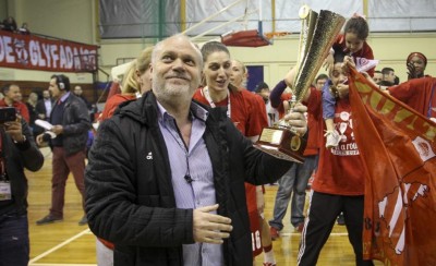 Το Κύπελλο στον κόσμο!