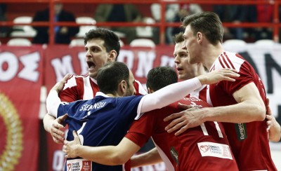 Με τον κόσμο του και μέγα πάθος!