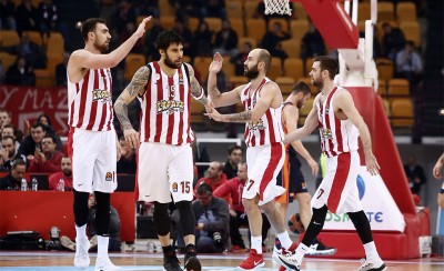 Συνεχάρη τον Ολυμπιακό