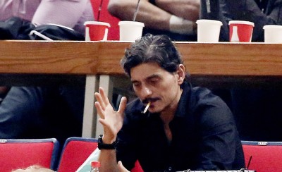 Έρχεται νέα 