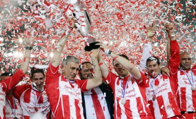 Πρώτη κούπα και φιέστα για τον Β. Μαρινάκη (photos, videos)