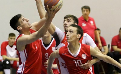 Ολυμπιακός-ΑΕΚ 72-50 (Τελικό)
