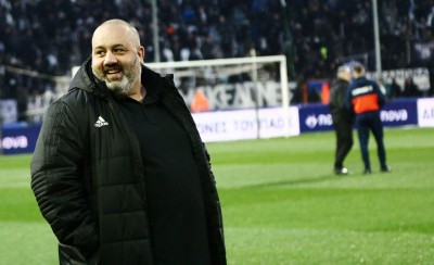 Τους τρολάρει ο Καραπαπάς!