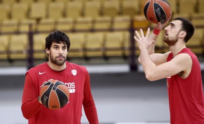 Όλοι μέσα, εκτός των γνωστών