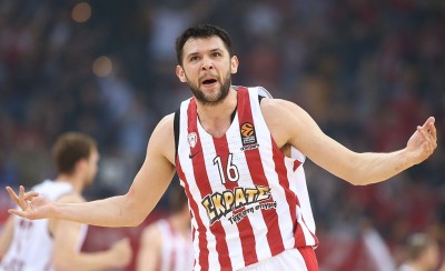 Χωρίς τον εορτάζοντα 