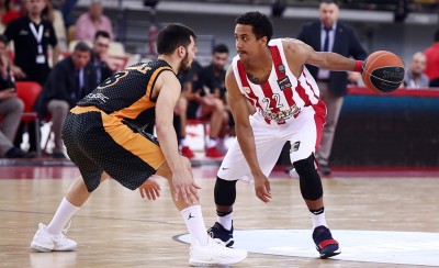 Έτοιμος να... παλέψει ο Ρόμπερτς!