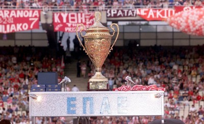 Κούπα και standing ovation στον Καραταΐδη