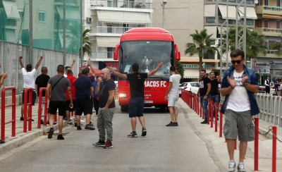 Η πρώτη... εμφάνιση του Θρυλικού πούλμαν!