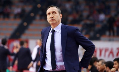 Η πρώτη φωτογραφία του Μπλατ με τα ερυθρόλευκα (photo)