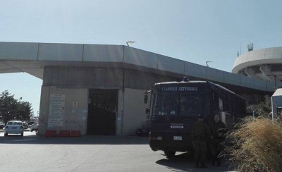 Απίστευτες προκλήσεις των ΜΑΤ στους οπαδούς!