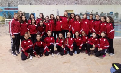 Ρίχνονται στη 