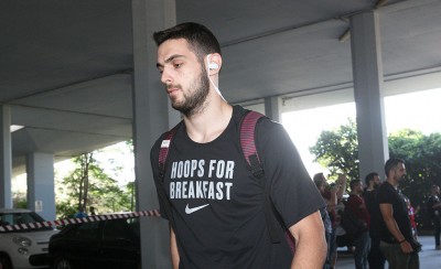 Ξεκίνησε το ραντεβού με Παπαπέτρου