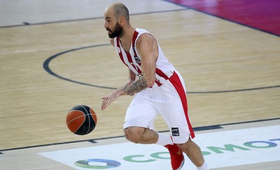 Συνεχίζονται οι συζητήσεις...