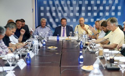 Επιμένει στις 14 ομάδες η Super League