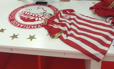 Γουστάρει την ερυθρόλευκη ο κόσμος!