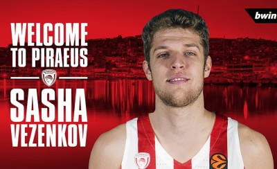 Στο Λιμάνι και ο Βεζένκοφ!