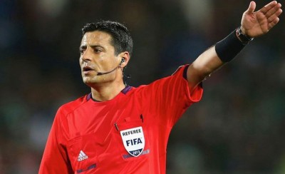 Αυτός σφυρίζει με Μπέρνλι