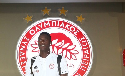 Ευχές σε Σισέ (photo)