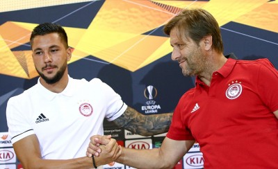 Έχει κερδίσει όλους τους παίκτες!