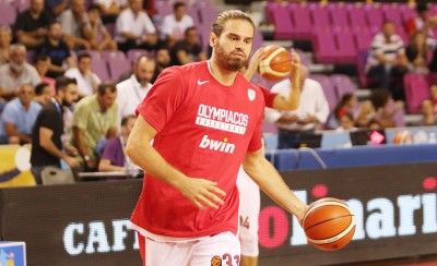 Στη μπουτίκ του Θρύλου ο Μπόγρης (photo)