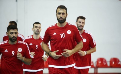 Δύο φιλικά και δύο αφίξεις