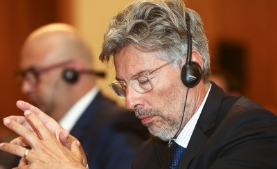 Άραγε στη FIFA βλέπουν τι συμβαίνει;