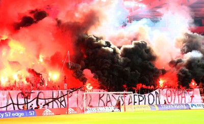 «Το πρώτο γκολ το βάζουμε εμείς. Τους πατάμε με τη φωνή μας»