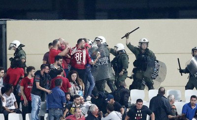 Σε δεύτερη μοίρα...