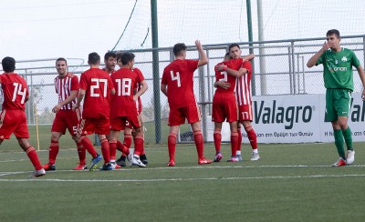 «Διπλάρα» μέσα στο Κορωπί και με 10 παίκτες!