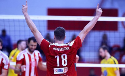 «Νίκη μπροστά στον κόσμο μας»