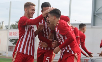 Το Σάββατο οι Νέοι, Κυριακή Έφηβοι και Παίδες