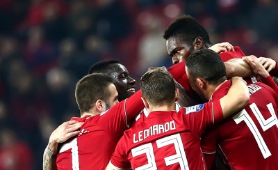 «Όταν ξέρεις πως την Κυριακή παίζει ο Θρύλος...»