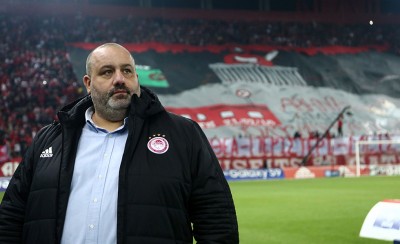 «Μόνοι μας και όλοι σας. Όπως πάντα» (photo)