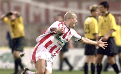 «Ερυθρόλευκο» γλέντι στη Νέα Φιλαδέλφεια (photos, video)