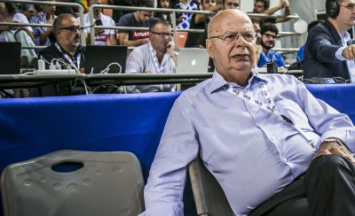 Ένσταση Βασιλακόπουλου για Μιλουτίνοφ!