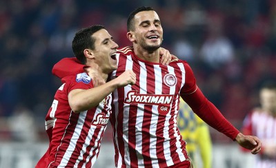 Μέσα οι Σισέ, Ομάρ και Ποντένσε