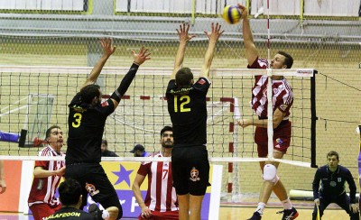 ΑΕΚ-Ολυμπιακός 1-3 σετ (Τελικό)