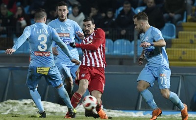 «Μας κόβουν τον ρυθμό. Είμαστε εδώ...»